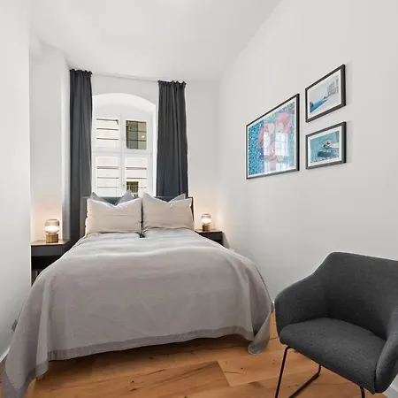 The Strassburger, Stylish 3 Bedroom Apartment In Downtown Berlin Exterior photo