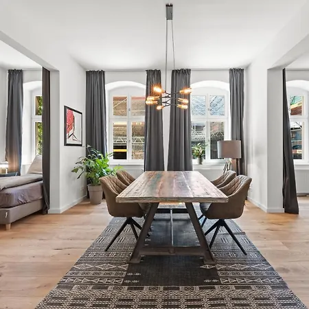 The Strassburger, Stylish 3 Bedroom Apartment In Downtown Berlin Exterior photo