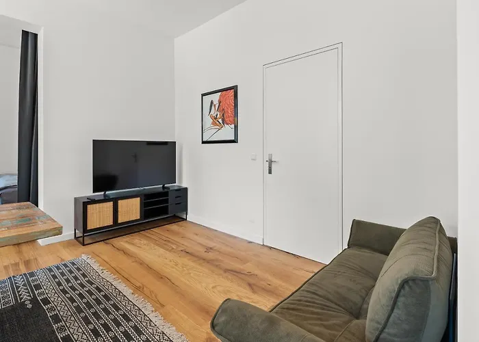 The Strassburger, Stylish 3 Bedroom Apartment In Downtown Berlin