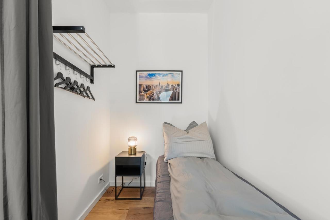 The Strassburger, Stylish 3 Bedroom In Downtown * Berlin