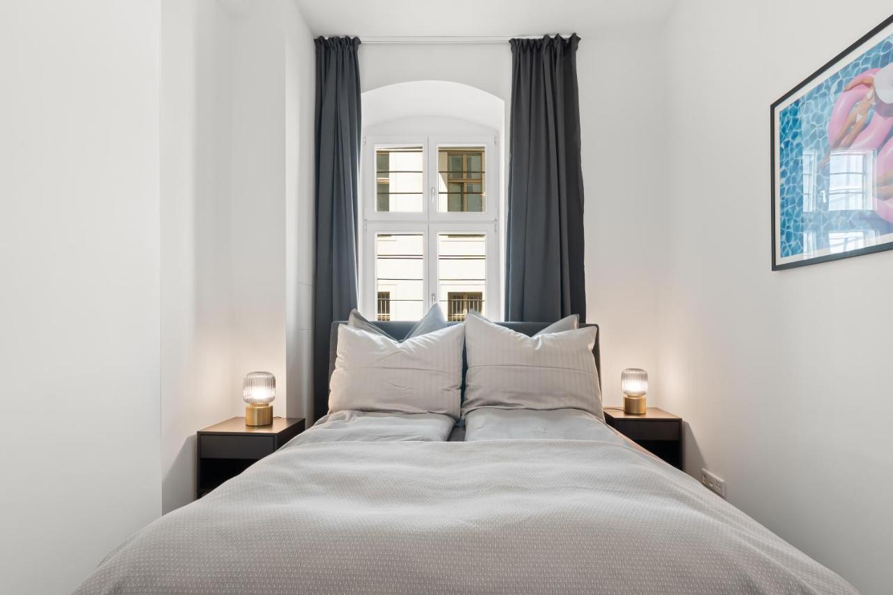 The Strassburger, Stylish 3 Bedroom In Downtown * Berlin
